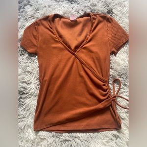 V neck tee